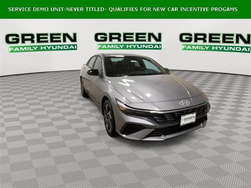 2025 Hyundai ELANTRA HEV SEL