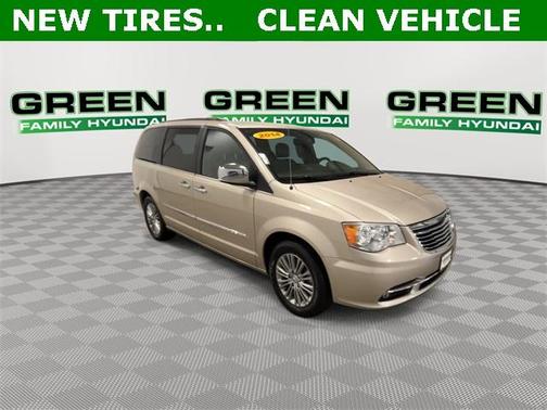 2014 Chrysler Town & Country Touring-L