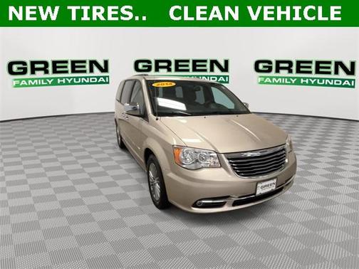 2014 Chrysler Town & Country Touring-L