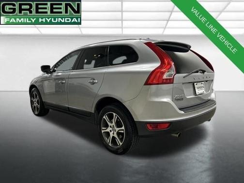 Electric Silver Metallic 2013 Volvo XC60 T6