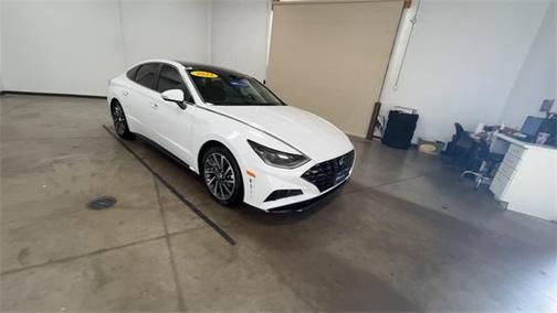 2023 Hyundai SONATA Limited