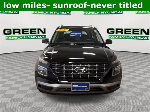 2025 Hyundai VENUE SEL