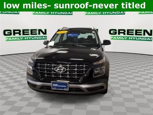 2025 Hyundai VENUE SEL