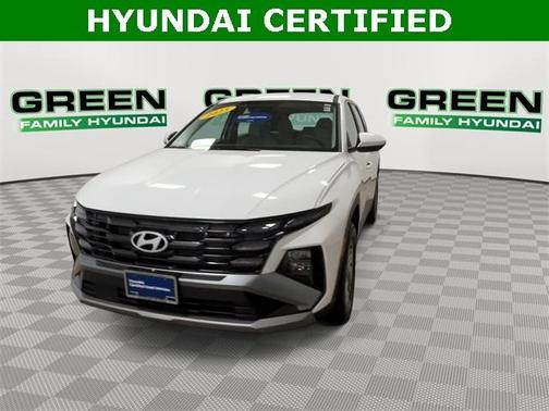 2025 Hyundai TUCSON SE