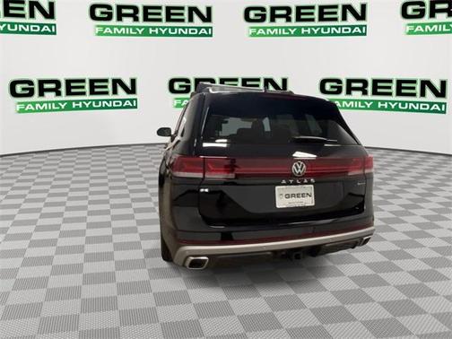 2024 Volkswagen Atlas 2.0T Peak Edition SE w/Technology