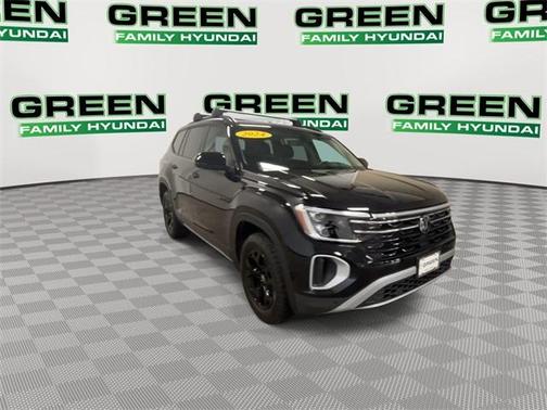 2024 Volkswagen Atlas 2.0T Peak Edition SE w/Technology
