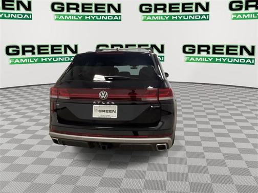 2024 Volkswagen Atlas 2.0T Peak Edition SE w/Technology