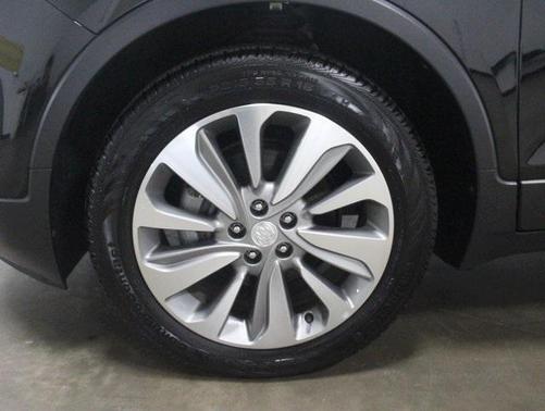 Photo 4 of 21 of 2019 Buick Encore Preferred