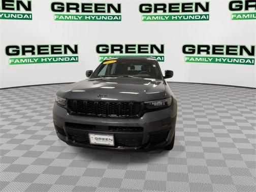 2023 Jeep Grand Cherokee L Laredo