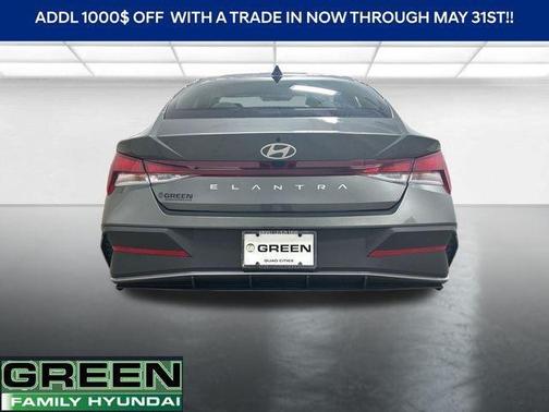 Gray 2026 Hyundai ELANTRA SE