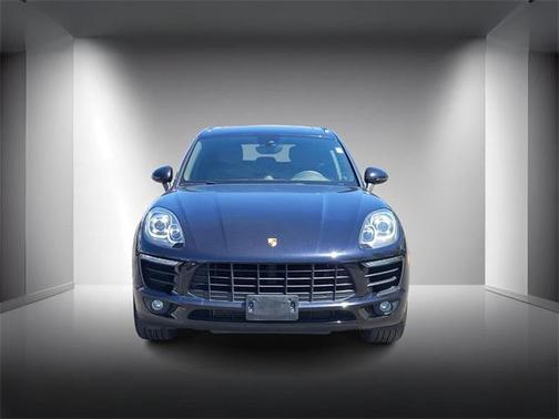 2018 Porsche Macan Base