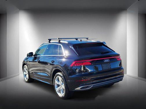 2021 Audi Q8 55 Premium Plus