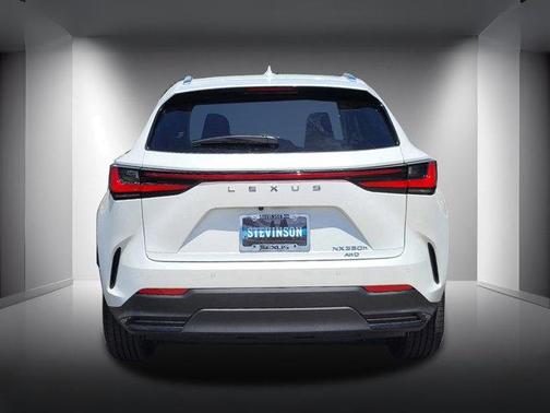 2025 Lexus NX 350h Premium