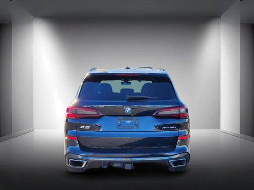 2022 BMW X5 PHEV xDrive45e