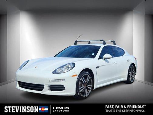 2014 Porsche Panamera 4