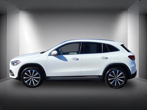2021 Mercedes-Benz GLA 250 Base 4MATIC