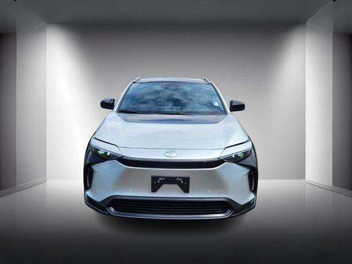 2025 Toyota bZ4X XLE