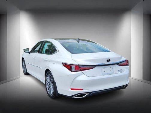 2021 Lexus ES 350 Base