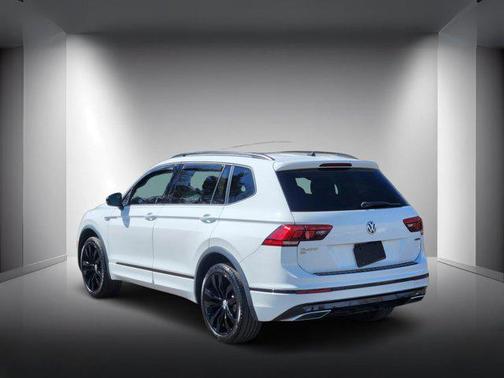 2020 Volkswagen Tiguan 2.0T SE R-Line Black 4MOTION