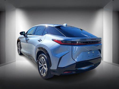 2023 Lexus RZ 450e Premium