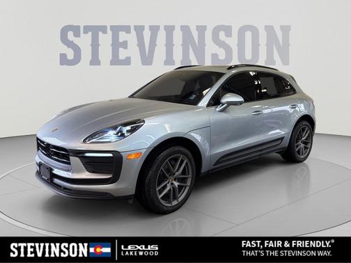 Dolomite Silver Metallic 2024 Porsche Macan Macan