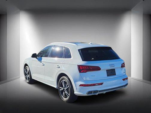 2020 Audi Q5 Premium 55 TFSI e quattro S tronic
