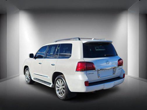 2009 Lexus LX 570 Base