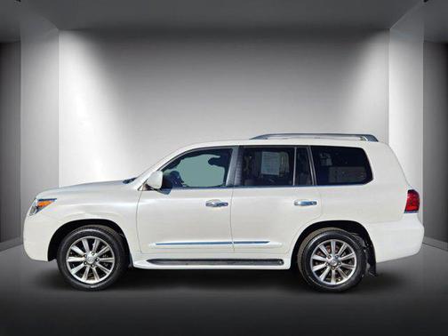 2009 Lexus LX 570 Base