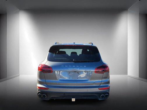 2017 Porsche Cayenne S