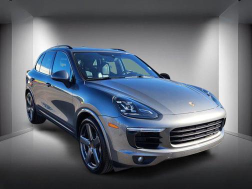 2017 Porsche Cayenne S