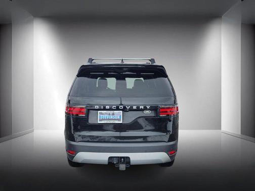 2021 Land Rover Discovery P300 S