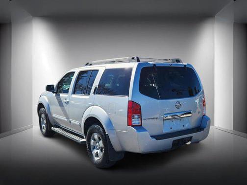 2007 Nissan Pathfinder SE
