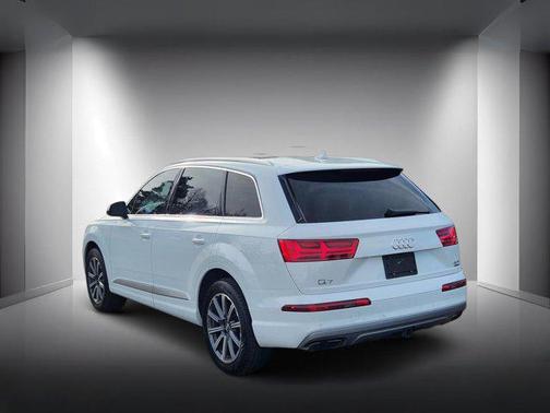 2017 Audi Q7 3.0T Prestige