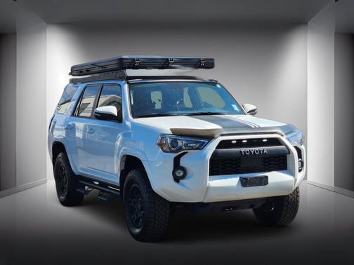 Ice Cap 2023 Toyota 4Runner SR5 Premium