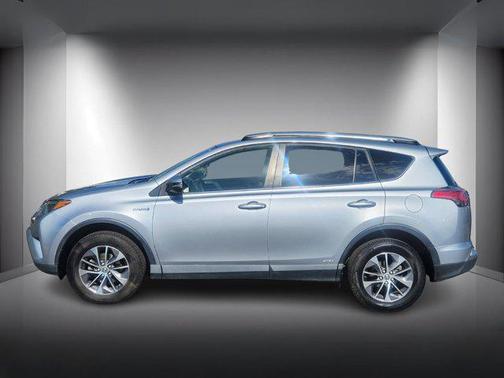 2018 Toyota RAV4 Hybrid LE