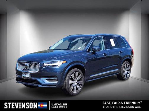 2022 Volvo XC90 Recharge Plug-In Hybrid T8 Inscription 7 Passenger