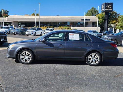 2008 Toyota Avalon XLS