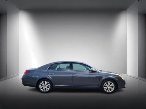 2008 Toyota Avalon XLS