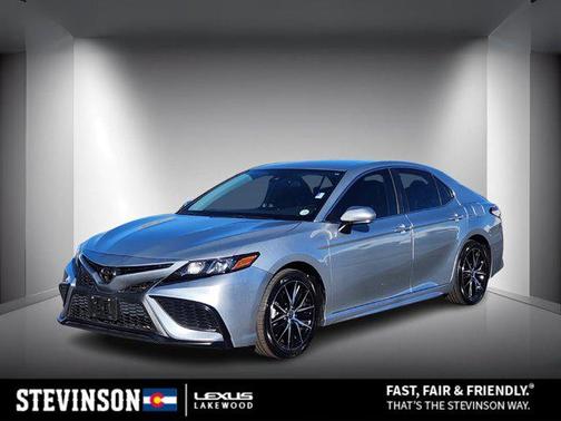 2022 Toyota Camry SE