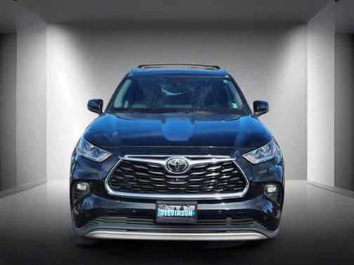 2021 Toyota Highlander Platinum