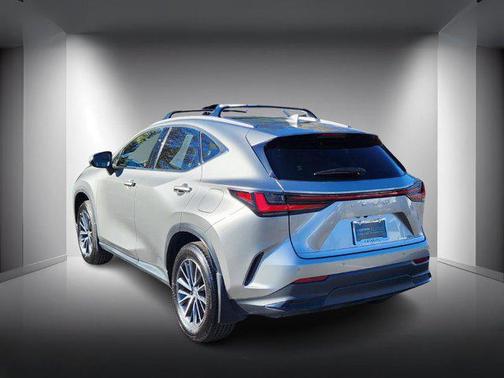 2025 Lexus NX 350h Premium