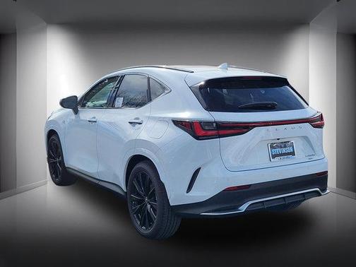 2026 Lexus NX 450h+ F SPORT Handling