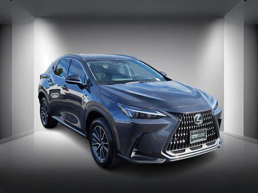 2025 Lexus NX 350h Premium