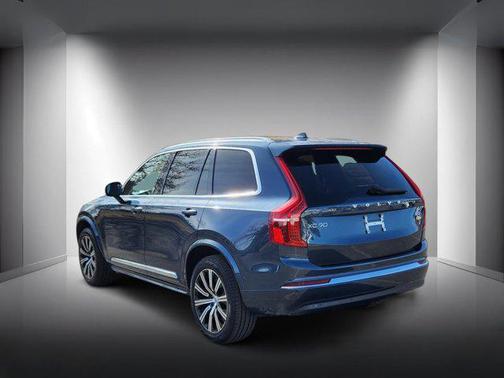 2024 Volvo XC90 B5 Plus Bright Theme