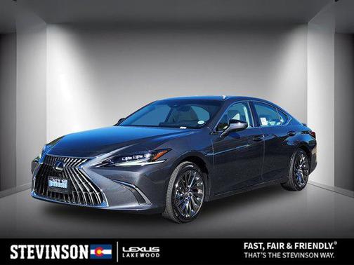 2025 Lexus ES 300h Luxury
