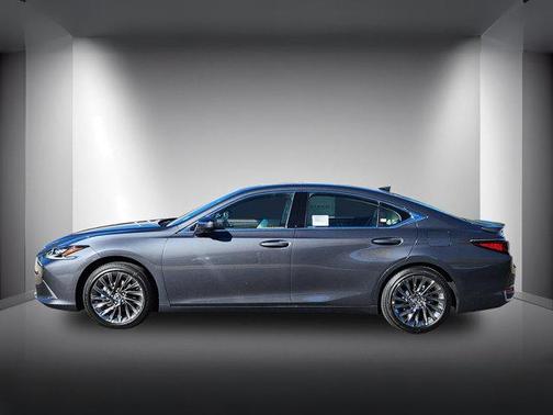2025 Lexus ES 300h Luxury