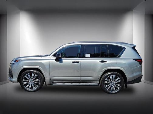 2025 Lexus LX 600 Luxury