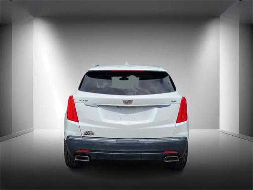 2018 Cadillac XT5 Premium Luxury