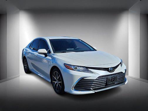 2022 Toyota Camry XLE