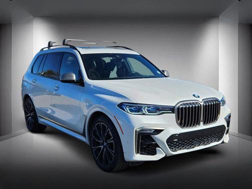 2021 BMW X7 M50i